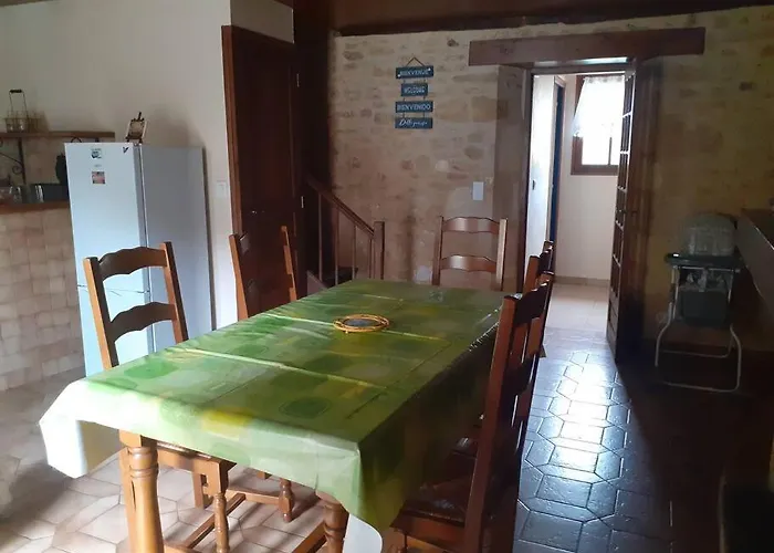 Au Coeur Du Village Du Perigord Noir *